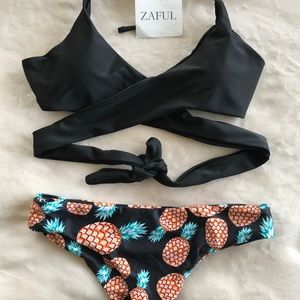Black top and pineapple bottom zaful swim suit!